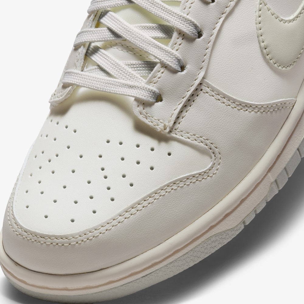 nike dunk low sail light bone